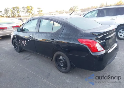 2015 Nissan Versa 1.6 S+ z USA, uszkodzony, nr VIN 3N1CN7AP7FL804961